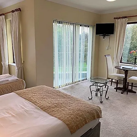 Hotell Fernhill Carrigaline 3*